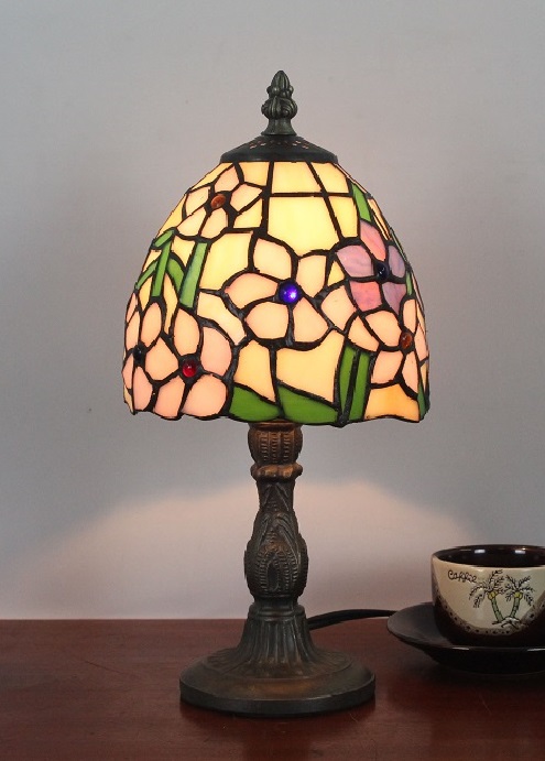 Lampe style Tiffany diam.15                           réf.15.044
